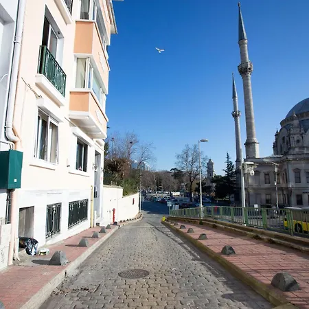 Daire Trendy Waterfront With A Striking View