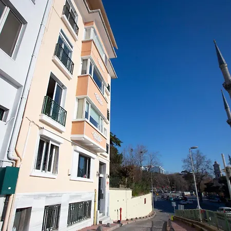 Trendy Waterfront With A Striking View 公寓 伊斯坦布尔