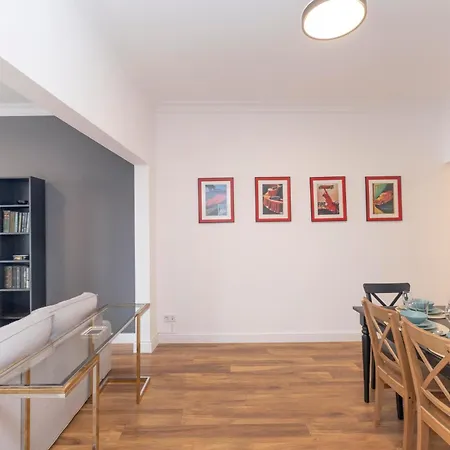 Trendy Waterfront With A Striking View Apartment Istanbul