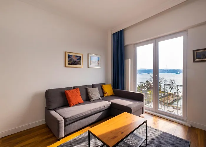 Appartement Trendy Waterfront With A Striking View Istambul