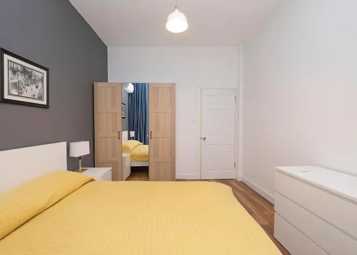 Trendy Waterfront With A Striking View